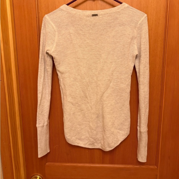 Prana Touchstone Henley - Picture 8 of 12